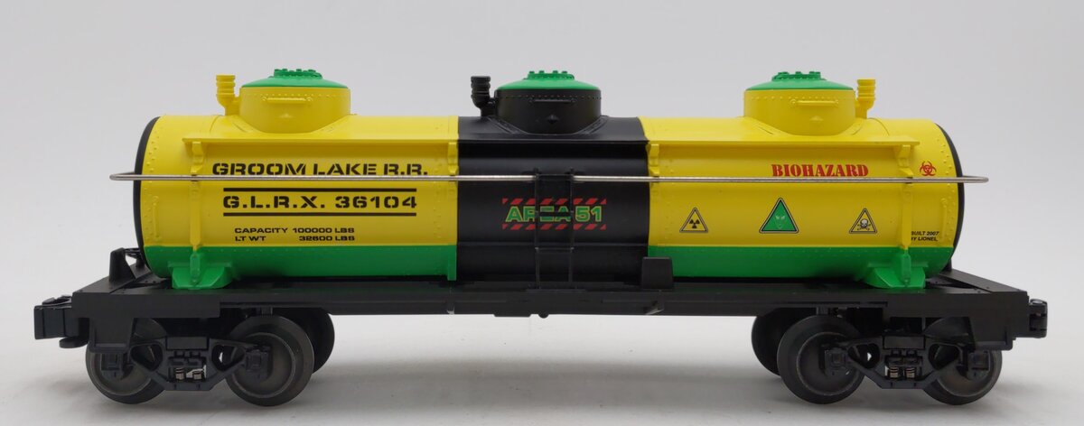 Lionel 6-36104 O Gauge Area 51 3-Dome Tank Car #36104