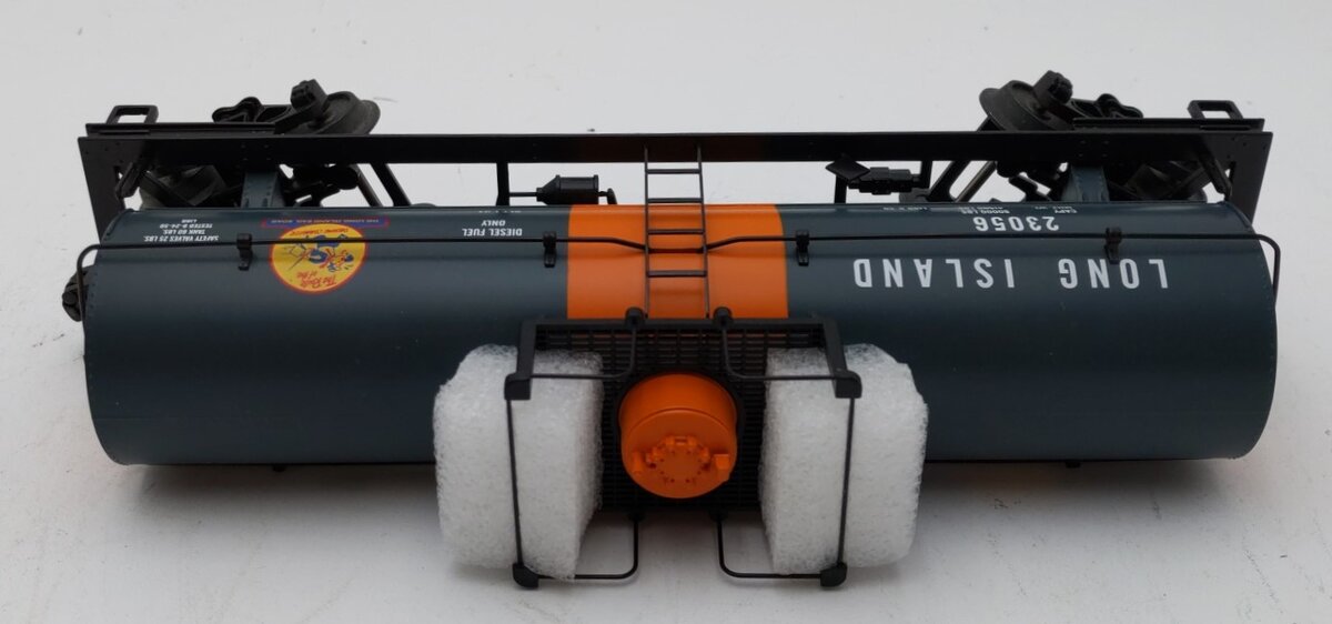 MTH 30-73347 O Gauge Long Island Railroad Tank Car #23056