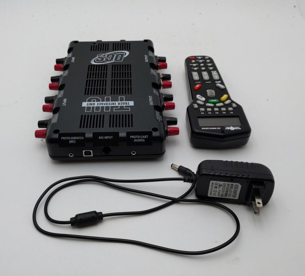 MTH 50-1001 DCS Track Interface Unit & Remote Control - USB Version (Rev. L)