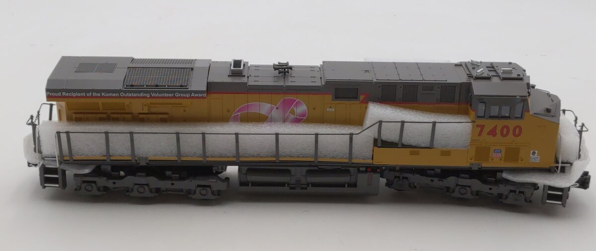 MTH 30-20571-1 Union Pacific Imperial ES44AC Diesel Engine #7400 w/ PS 3.0