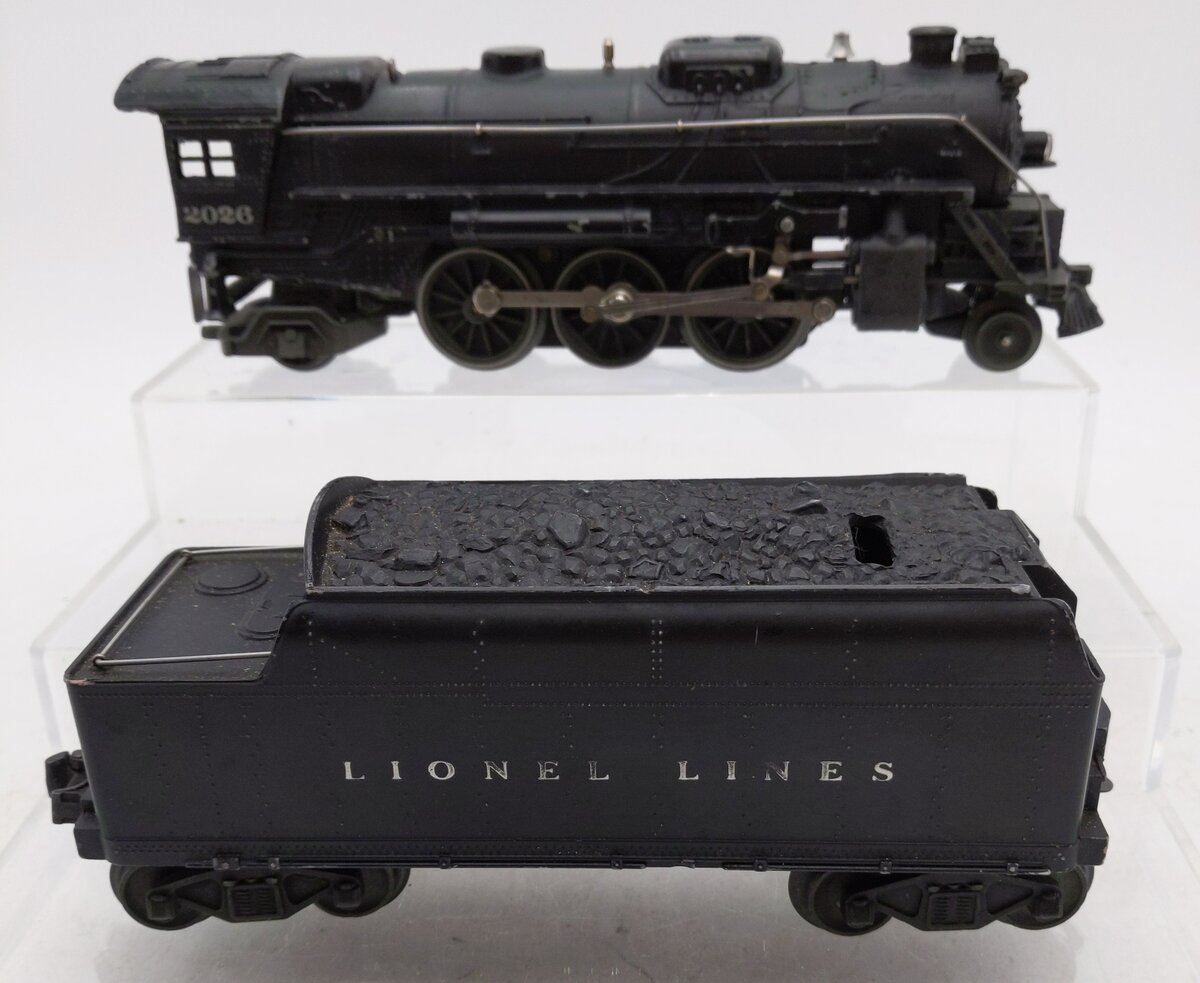 Lionel 2026 Vintage O Lionel Lines 2-6-2 Steam Locomotive w/6466W Tender VG