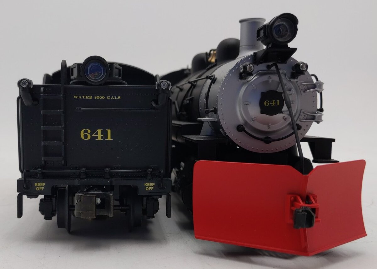 Lionel 2431350 O C&S Legacy Consolidation 2-8-0 Steam Locomotive #641