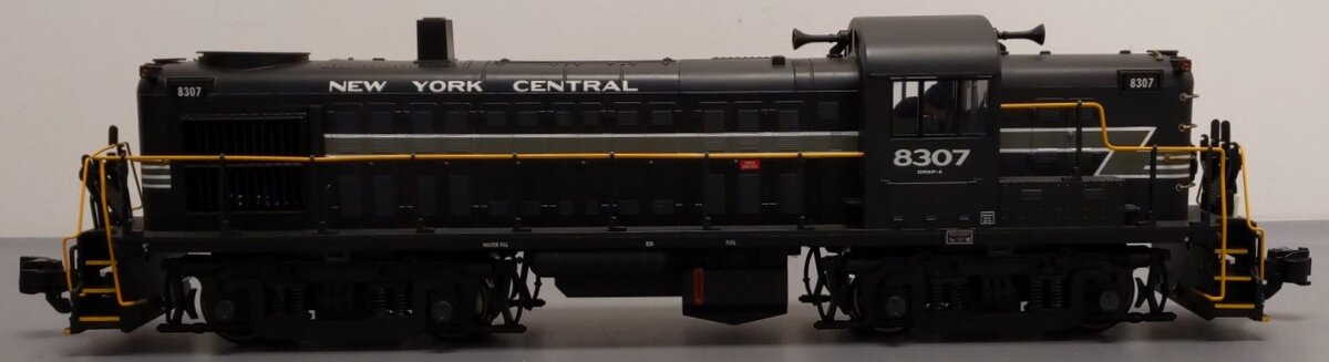 Aristo-Craft 22219 G New York Central RS-3 Diesel Locomotive #8307