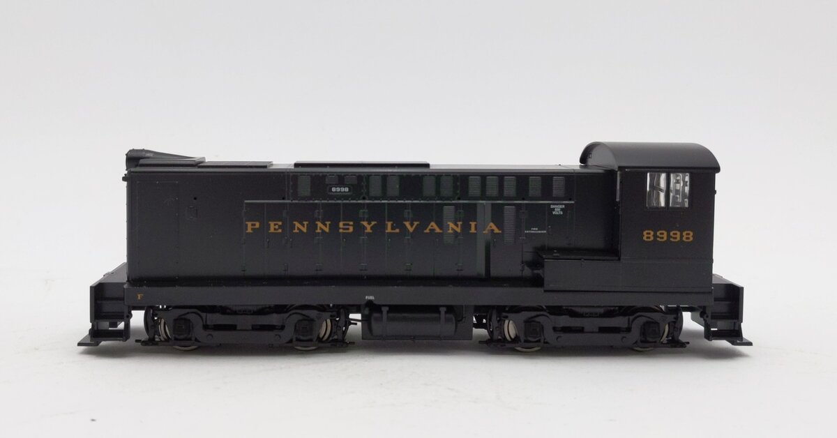 Stewart 4884 HO Pennsylvania Diesel Baldwin S-8 - Powered #8998