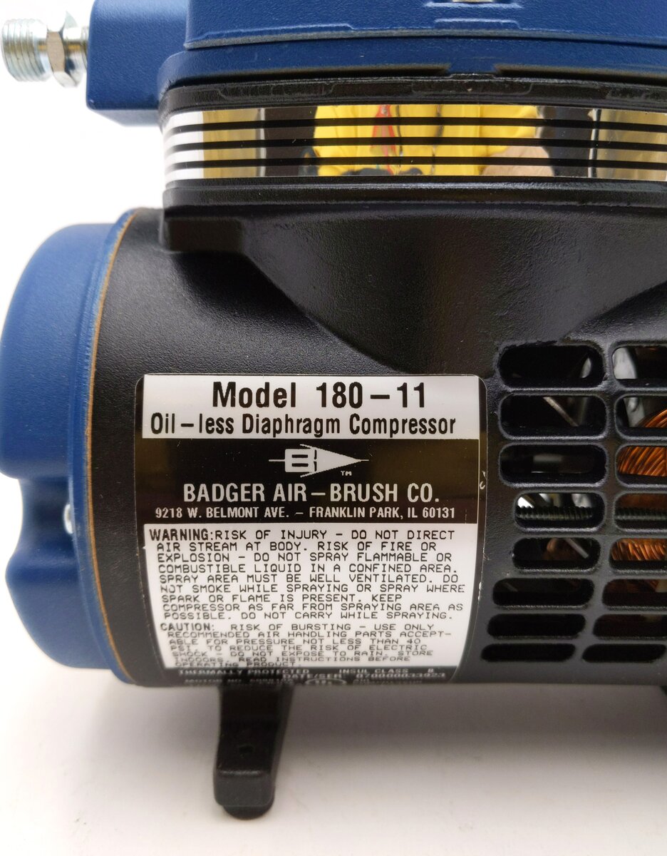 Badger Airbrush Co. 180-11 Cyclone II Air Compressor LN/Box