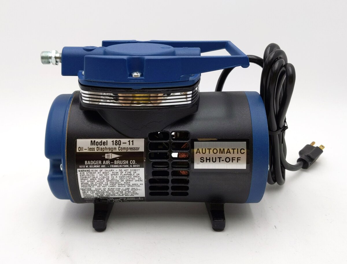Badger Airbrush Co. 180-11 Cyclone II Air Compressor LN/Box