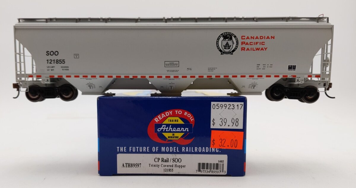 Athearn 89597 HO Canadian Pacific/SOO Trinity 3-Bay Covered Hopper #121855