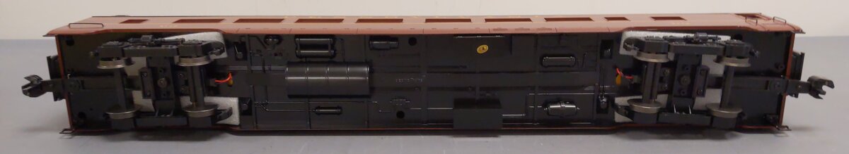 MTH 70-67019 G Scale Pennsylvania Streamlined Passenger Coach