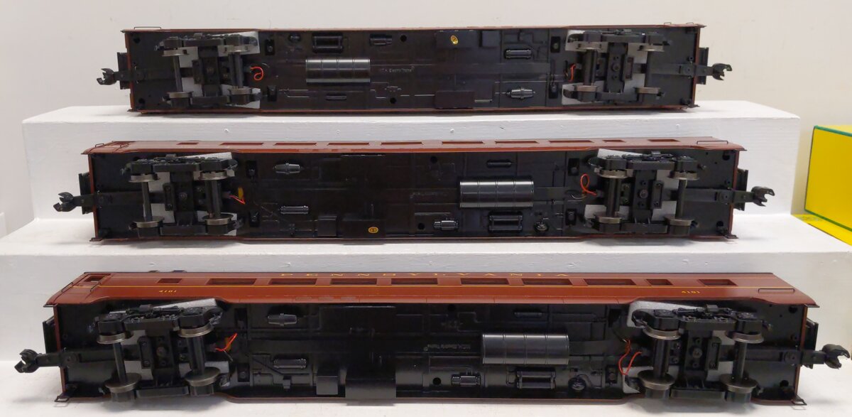 MTH 70-65019 G Pennsylvania Streamlined Smooth Passenger Car Set (Set of 3)