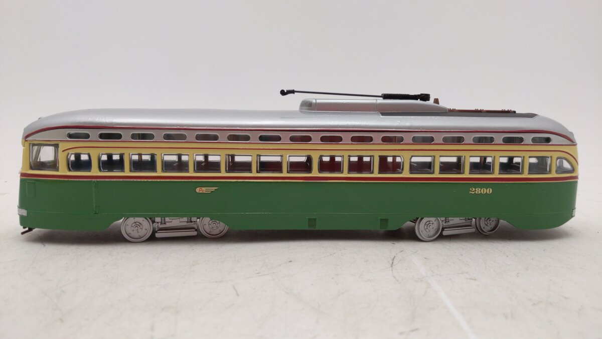 Corgi 55012 1:50 Philadelphia PCC Streetcar – Trainz