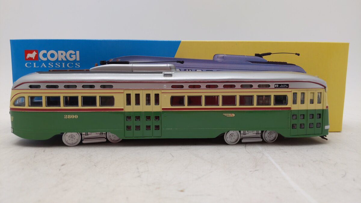 Corgi 55012 1:50 Philadelphia PCC Streetcar