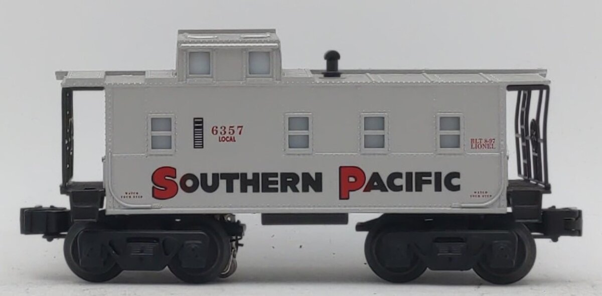 Lionel 6-16586 Southern Pacific Lighted Caboose