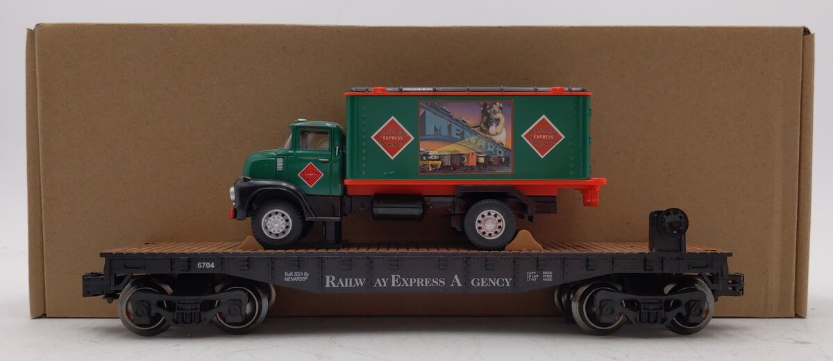 Menards 279-8312 O Railway Express Flatcar w/REA Box Truck #6704 EX/Box
