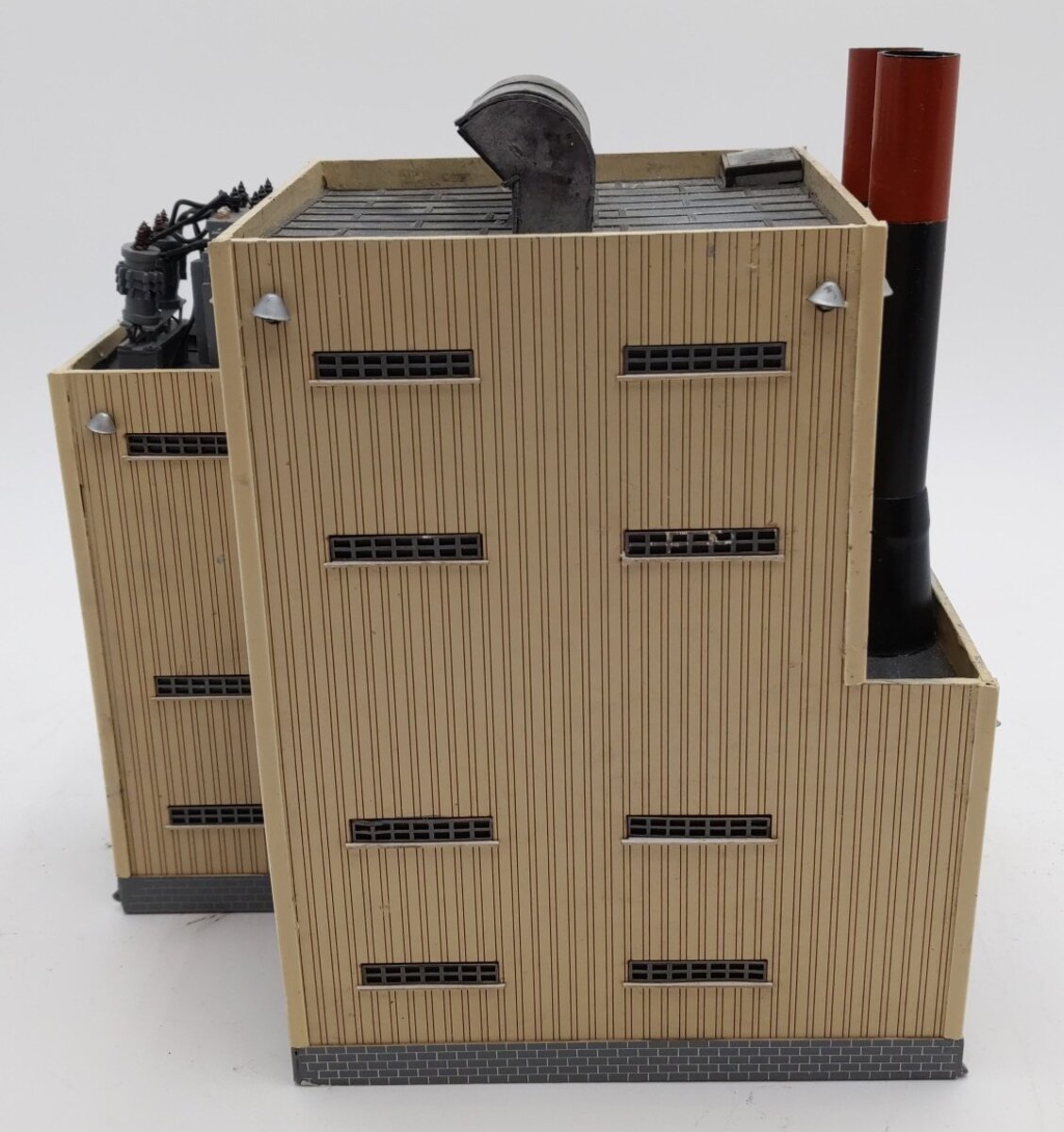 Menards 279-5008 HO American Power & Light Pre-Built Building