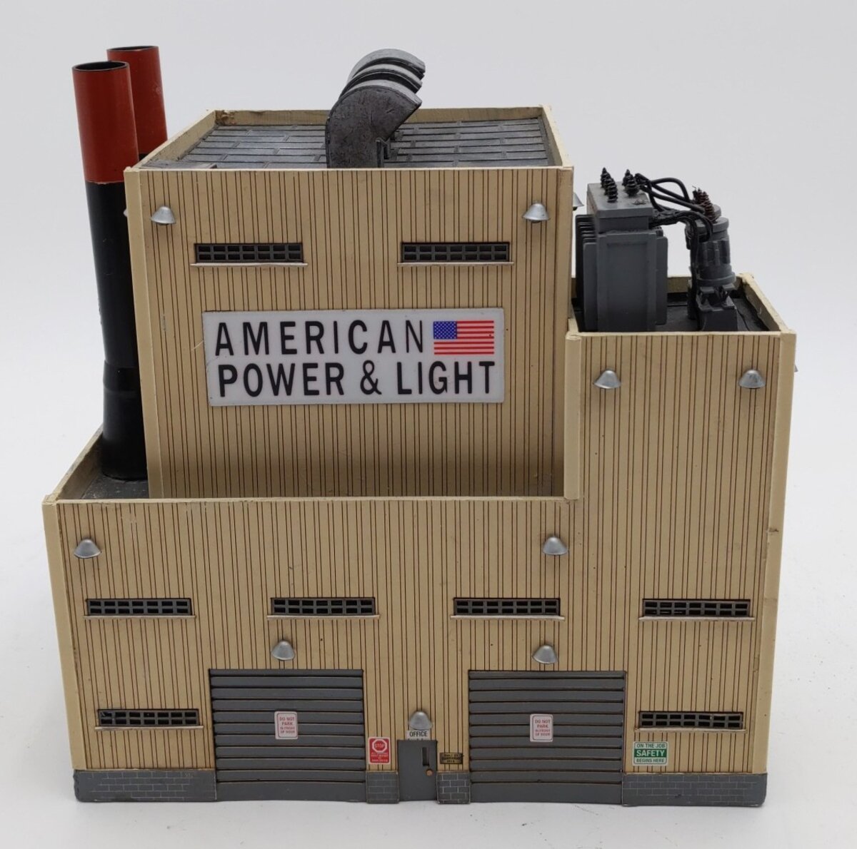 Menards 279-5008 HO American Power & Light Pre-Built Building
