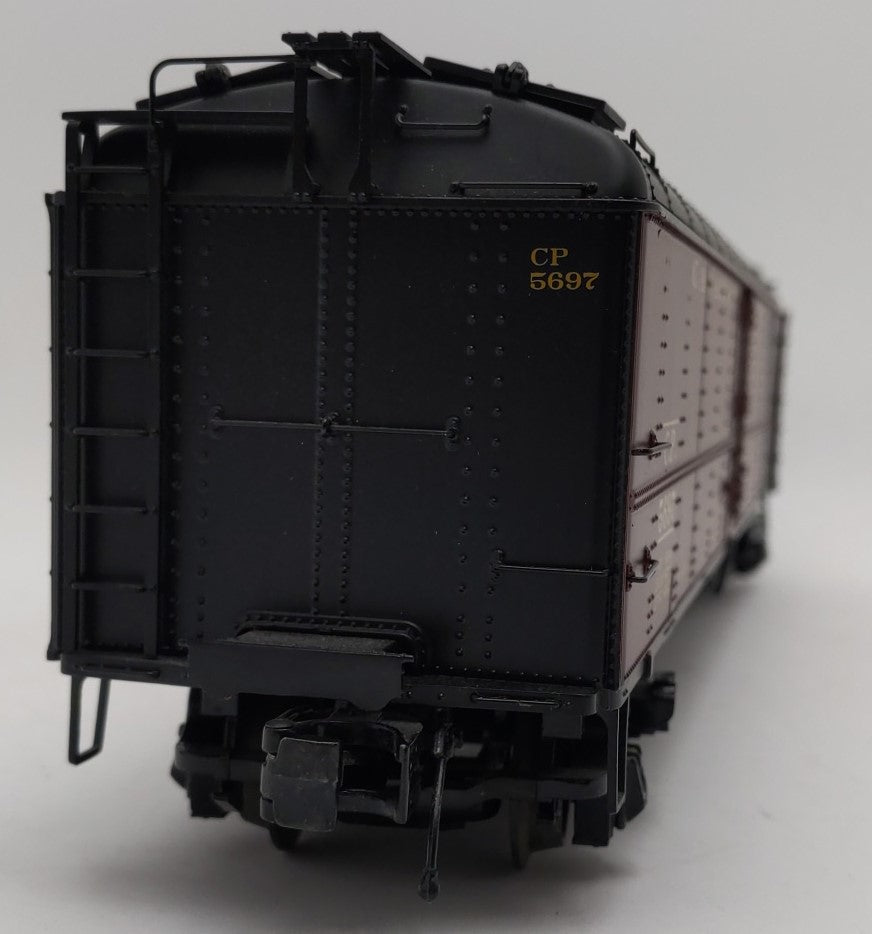 MTH 20-94150 Canadian Pacific R50B Express Reefer Car