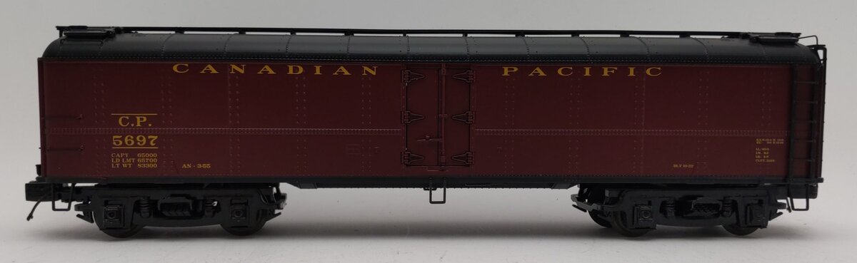 MTH 20-94150 Canadian Pacific R50B Express Reefer Car