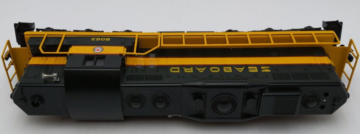 Lionel 6-8063 O Gauge Seaboard Coast Line SD-9 Diesel Locomotive #8063 EX
