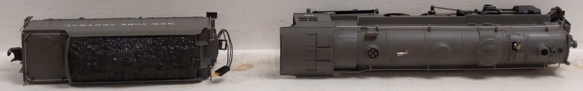 Lionel 6-18002 O New York Central 4-6-4 Hudson Steam Locomotive & Tender #785 LN/Box