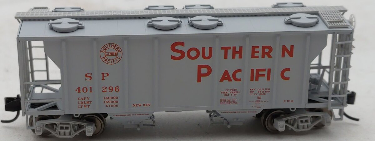 Micro-Trains 09500072 N Southern Pacific PS-2 Hopper #401296