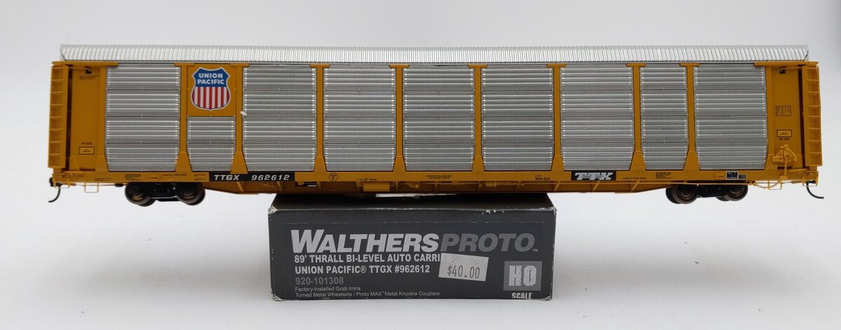 Walthers 920-101308 HO Union Pacific 89' Bi-Level Auto Carrier #962612