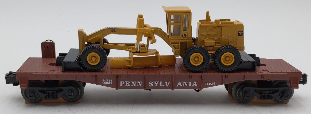 Lionel 6-16934 O Gauge Pennsylvania Flatcar w/Ertl Road Grader LN