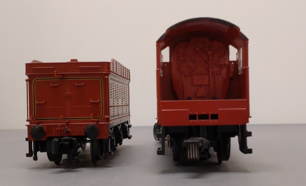 Lionel 6-83972 Hogwarts Express LionChief O Gauge Train Set with Bluetooth