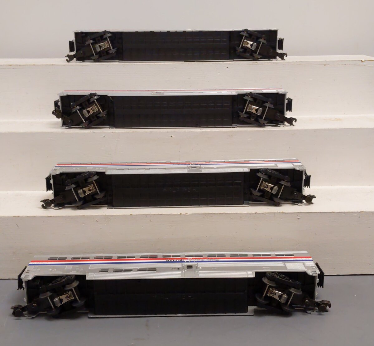MTH 20-6524 O Gauge Amtrak Superliner Passenger Car Set LN/Box