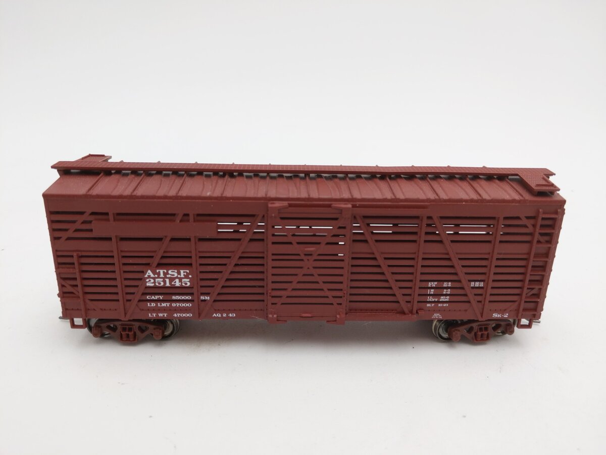 Athearn 75945 HO Santa Fe 40' Stock Car #25145