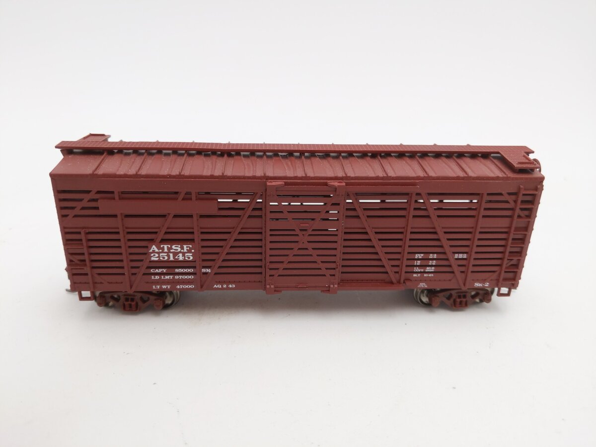 Athearn 75945 HO Santa Fe 40' Stock Car #25145