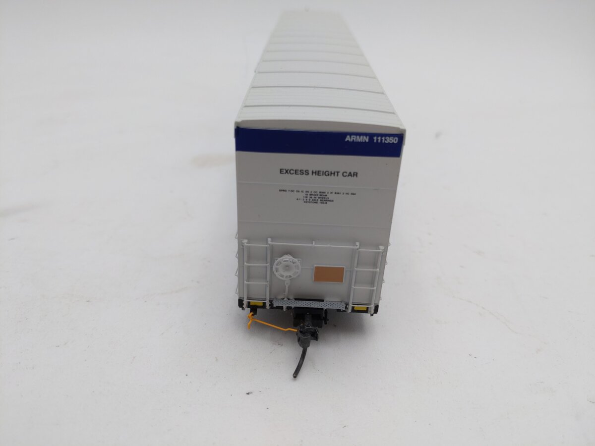 BLMA Models 52043 HO Union Pacific/ARMN Trinity 64' Reefer #111350