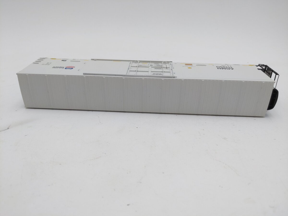 BLMA Models 52043 HO Union Pacific/ARMN Trinity 64' Reefer #111350