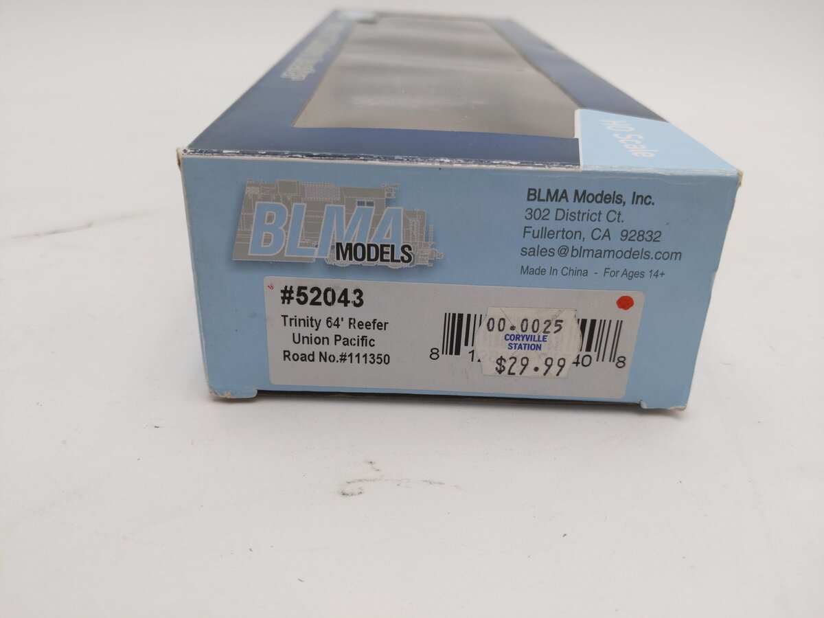 BLMA Models 52043 HO Union Pacific/ARMN Trinity 64' Reefer #111350