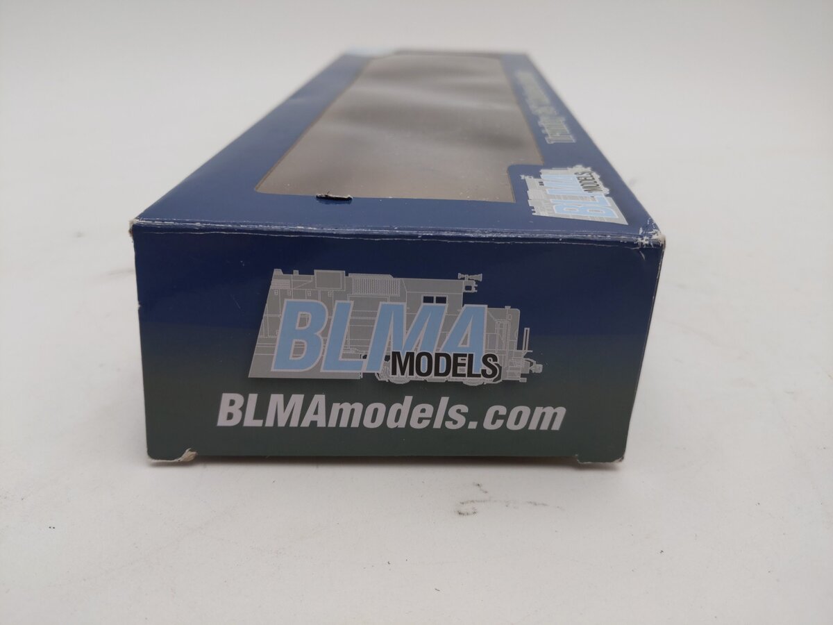 BLMA Models 52043 HO Union Pacific/ARMN Trinity 64' Reefer #111350