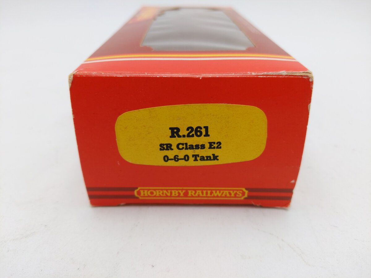 Hornby R261 OO 0-6-0 SR Class E2 Locomotive #104 NIB