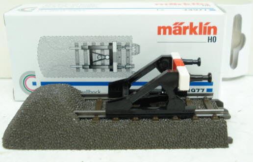 Marklin 24977 C Track End with Bumper