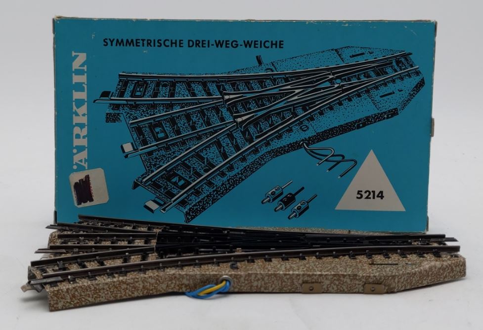 Marklin 5214 HO Remote Symmetrical 3-Way Switch Turnout – Trainz