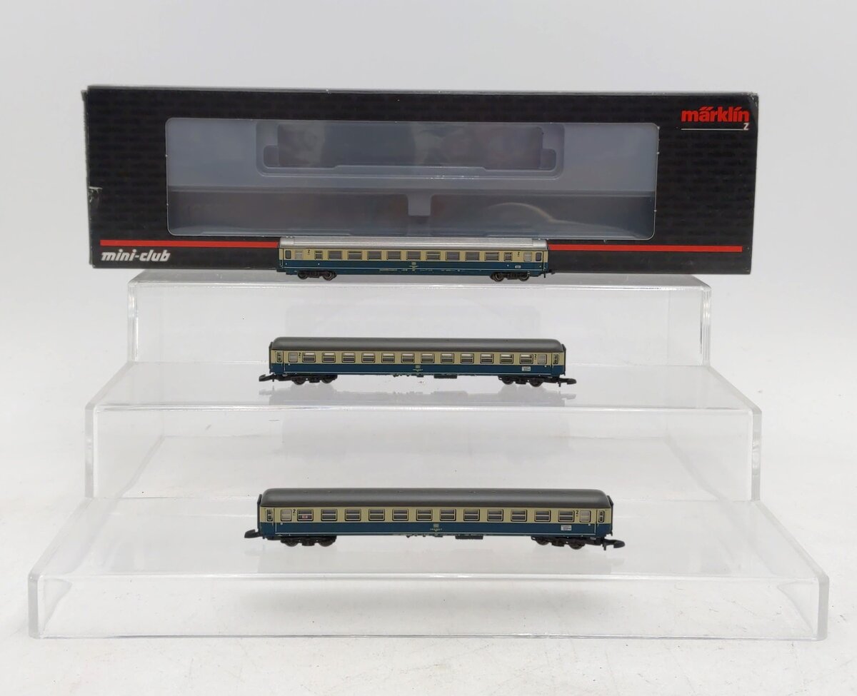 Marklin 87282 Z German Federal RR 2nd Class Intermediate Car Set (Set of 3) LN/Box