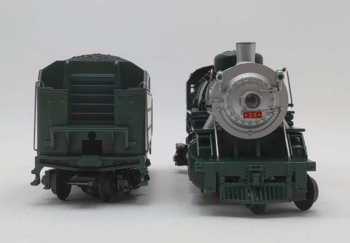Lionel 6-38626 O Holiday Mikado JR. 2-8-2 Steam Locomotive & Tender Green #25 NIB