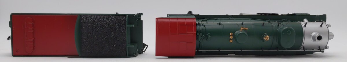 Lionel 6-38626 O Holiday Mikado JR. 2-8-2 Steam Locomotive & Tender Green #25 NIB