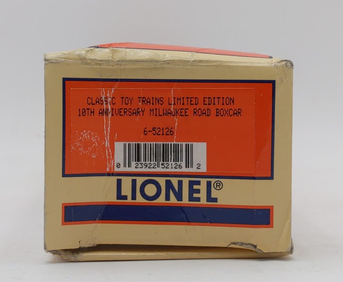 Lionel 6-52126 O Gauge CTT 10th Anniversary Milwaukee Road Boxcar #21027