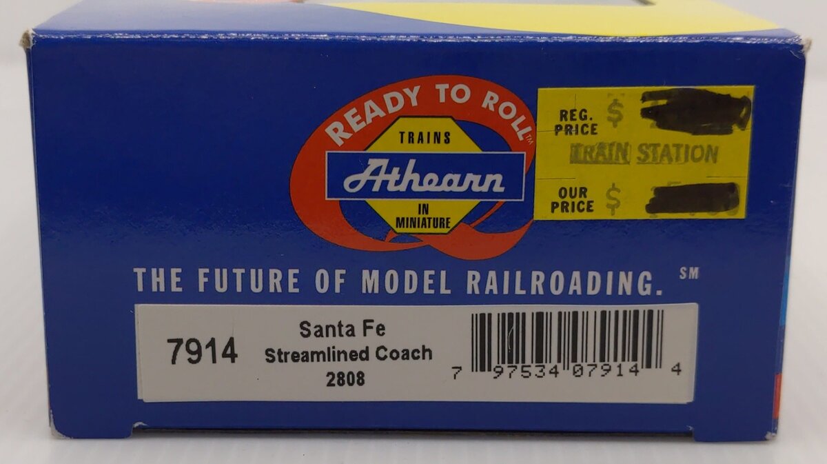 Athearn 7914 HO Scale Santa Fe Streamlined Coach Car #2808