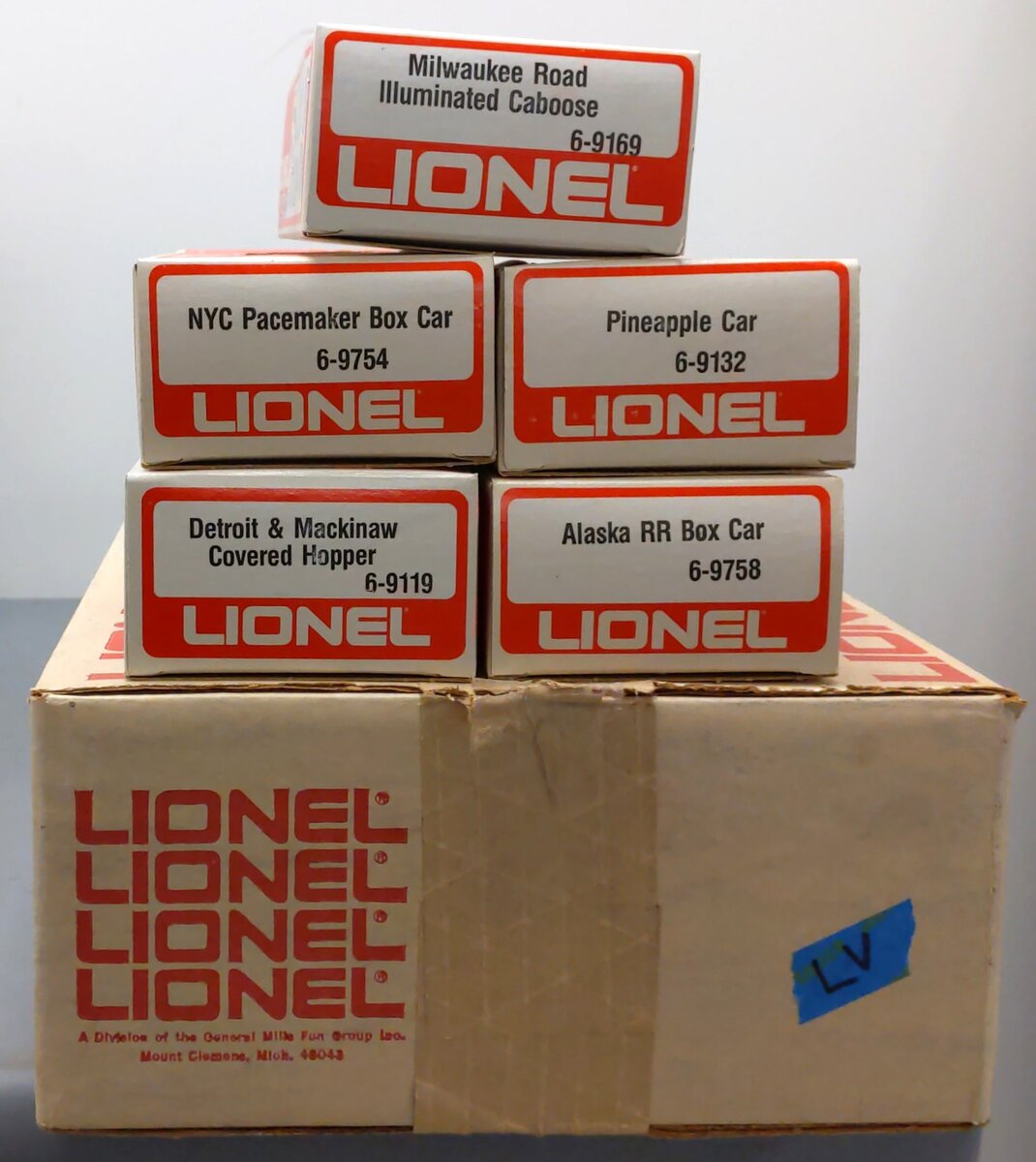 Lionel 6-1579 O Milwaukee Road Service Station Special Set EX/Box