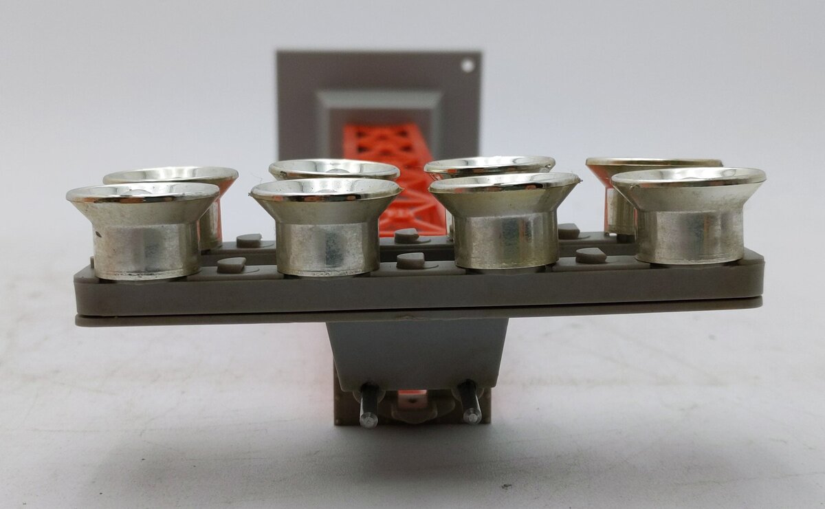 Lionel 6-12759 O/O27 Gauge 8-Lamp Floodlight Tower NIB