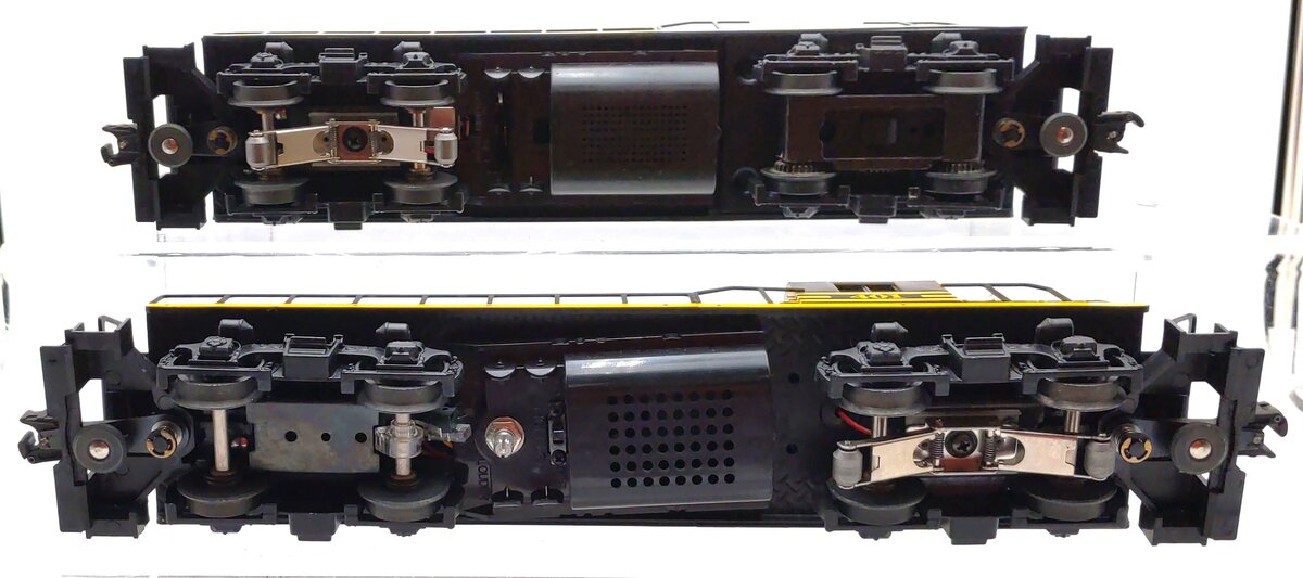 Lionel 6-18505 O Gauge Nickel Plate Road GP-7 Diesel Locomotive Set #400/401 EX/Box