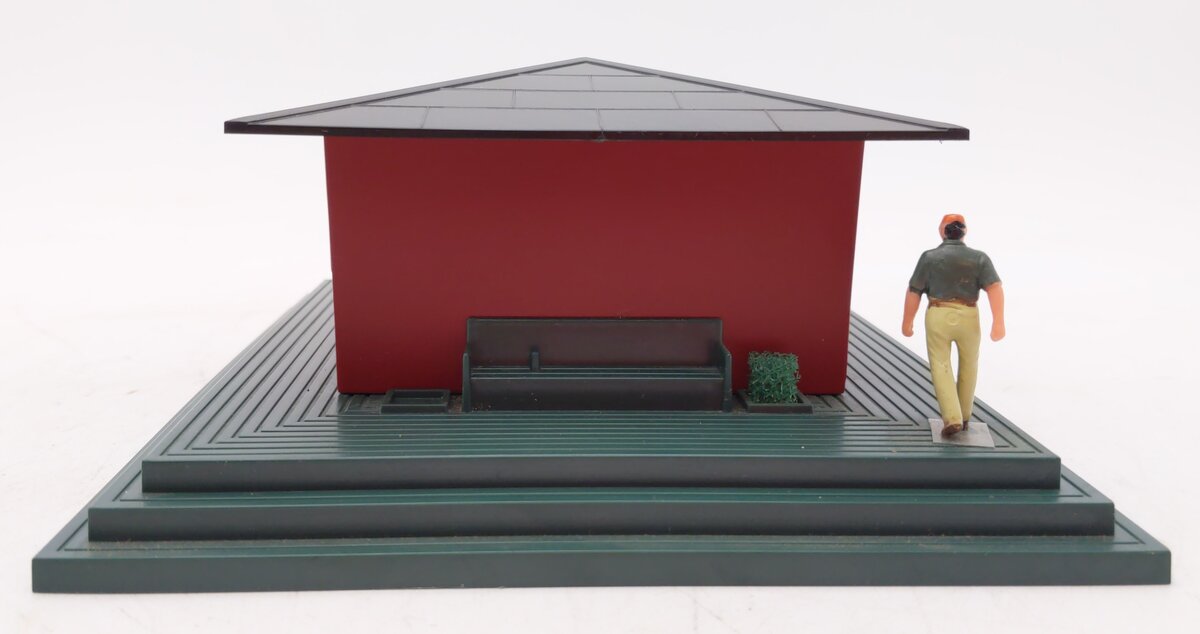 Lionel 6-12737 O Operating Whistling Freight Shed