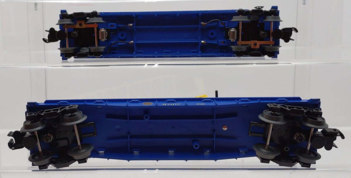Lionel 6-37002 O Operating Plutonium Cars (Set of 2) NIB