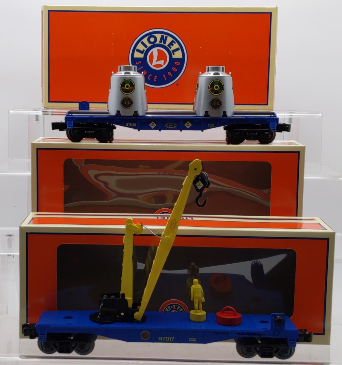 Lionel 6-37002 O Operating Plutonium Cars (Set of 2) NIB