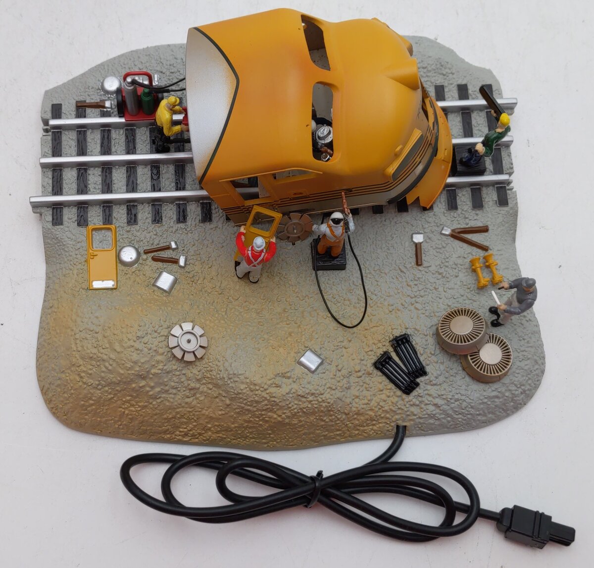 Lionel 6-82495 Rio Grande Plug n Play Scrapyard