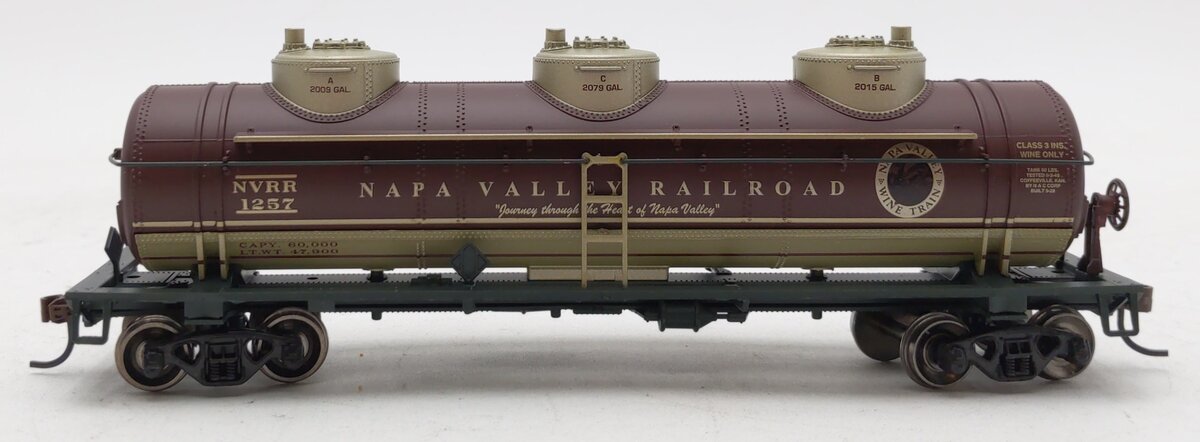 Athearn 85107 HO Scale Napa Valley RTR 3-Dome Tank Car #1257